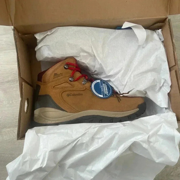 COLUMBIA - Columbia Women's Newton Ridge
Plus Waterproof Amped 7.5 - Picture 6 of 9